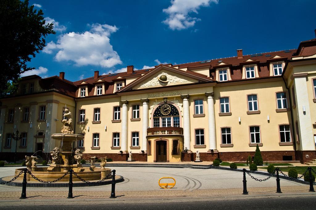 Palac Saturna Czeladz Bagian luar foto