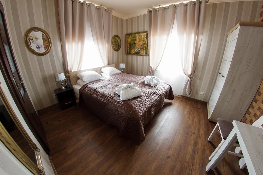 Palac Saturna Czeladz Ruang foto